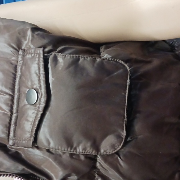 Vest - Picture 7 of 7